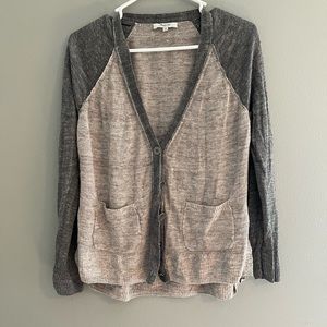 Women’s Madewell linen cardigan.